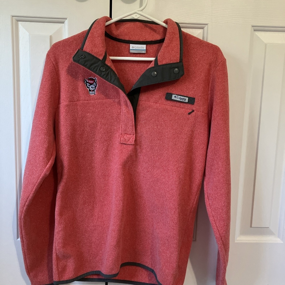 NC State Wolfpack Women's Columbia PFG Pullover With Buttons Size Small